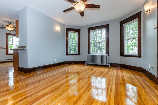 Building Photo - 28 Brookside Ave