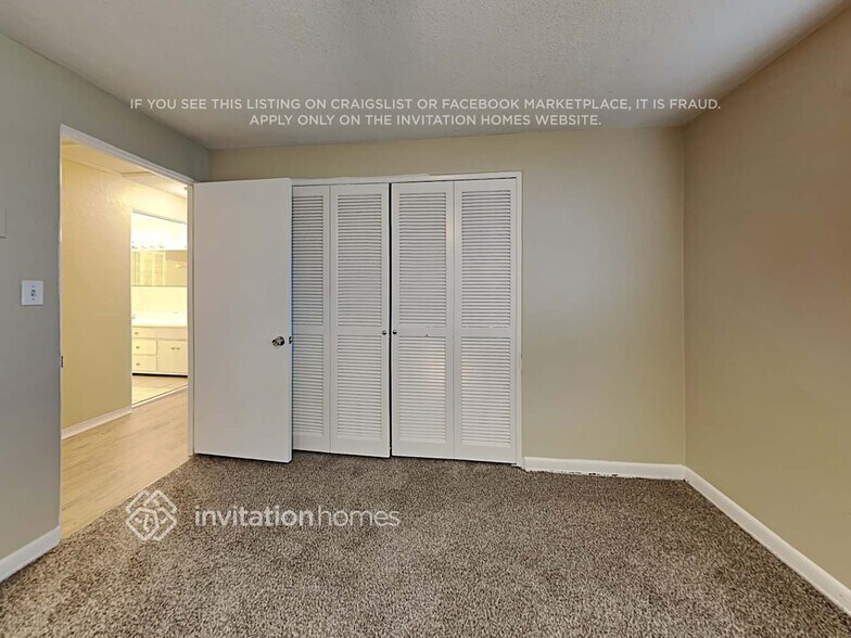 Building Photo - 14298 Hetrick Cir S
