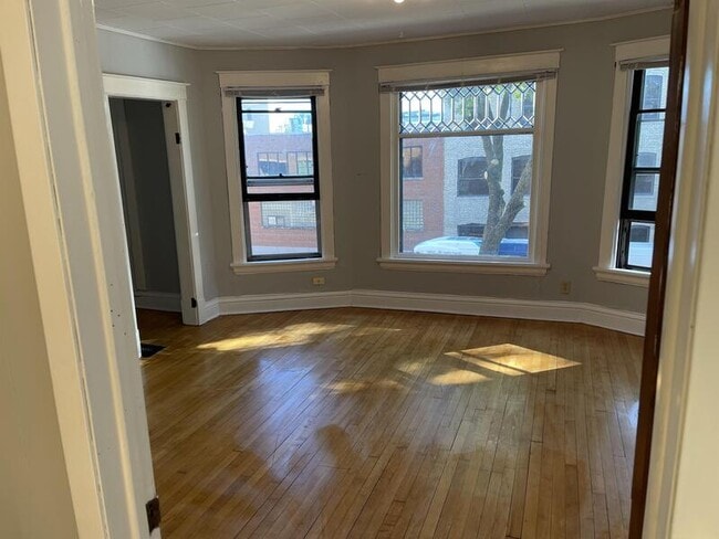 Building Photo - 110 S Blair St