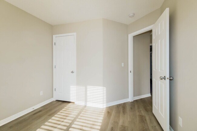 Building Photo - 2353 N 400 W