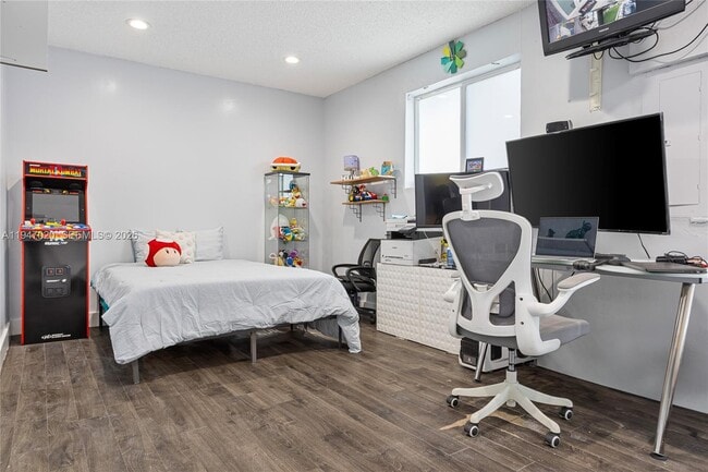 Building Photo - 9725 NW 28th Terrace