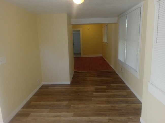 Building Photo - Move in special-  1/2 off first months rent