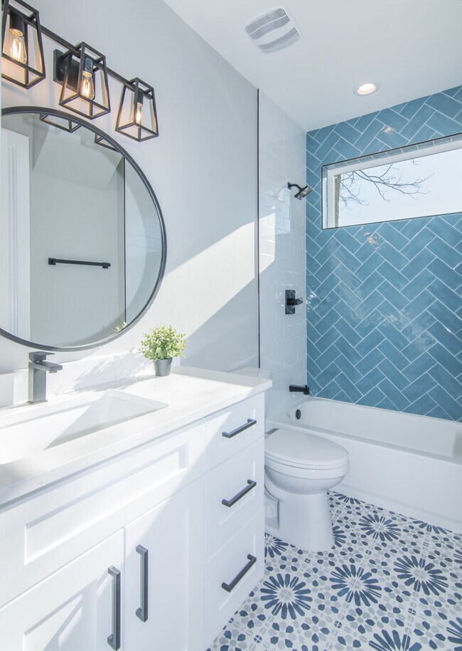 Building Photo - 8006 Gault St