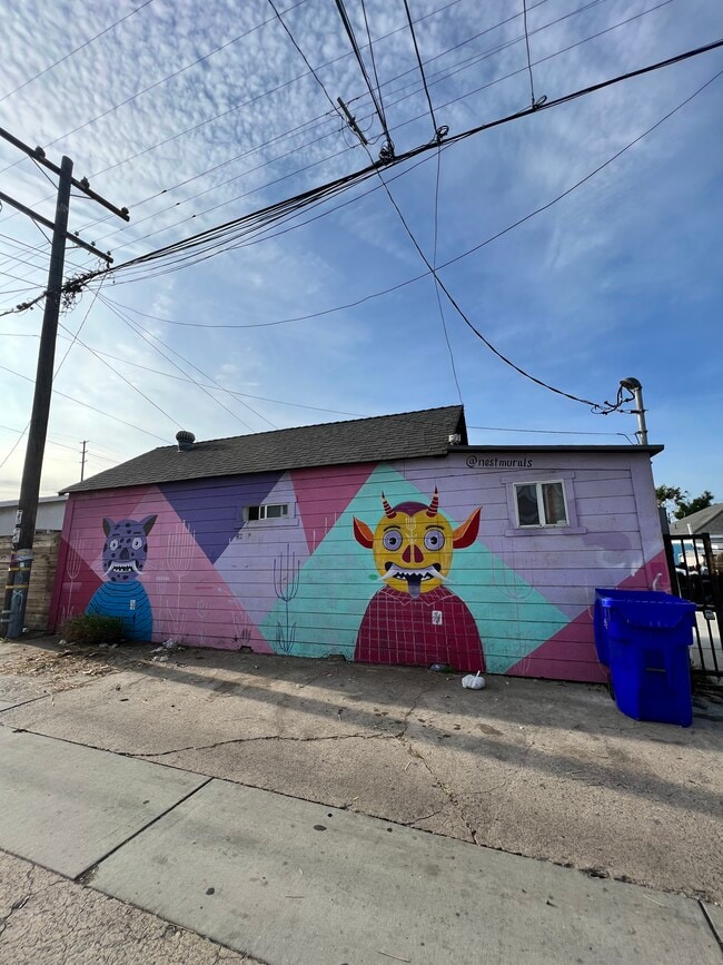 Primary Photo - 2162 National Ave