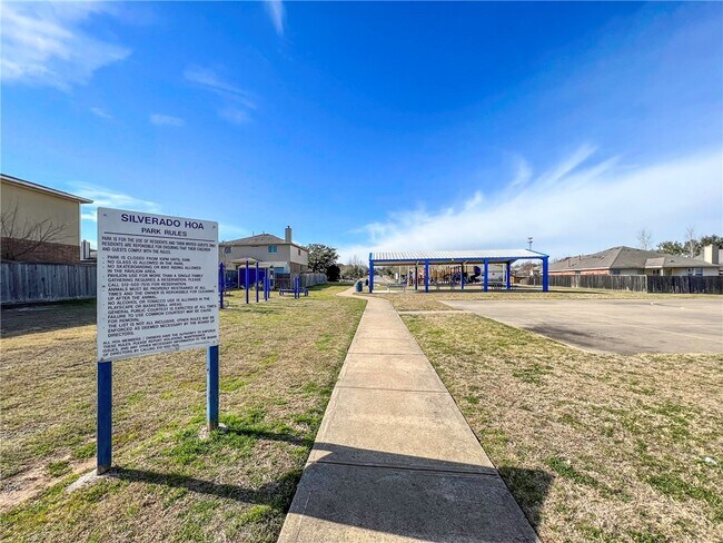 Building Photo - 116 Remington Dr