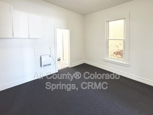 Building Photo - 215 N First Street