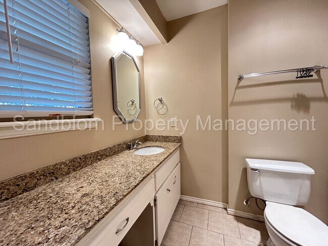 Building Photo - For Lease | South Tulsa | $1600 Rent