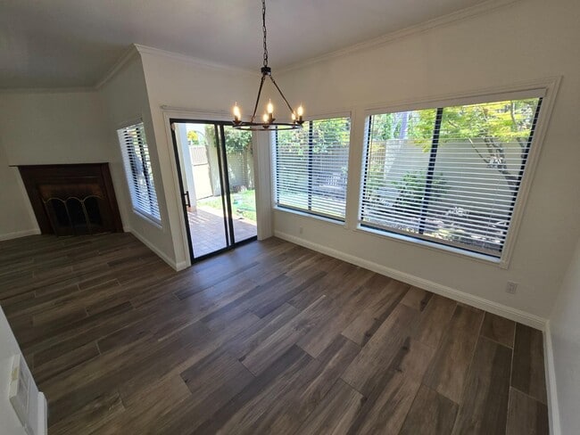 Building Photo - 2261 Armada Way