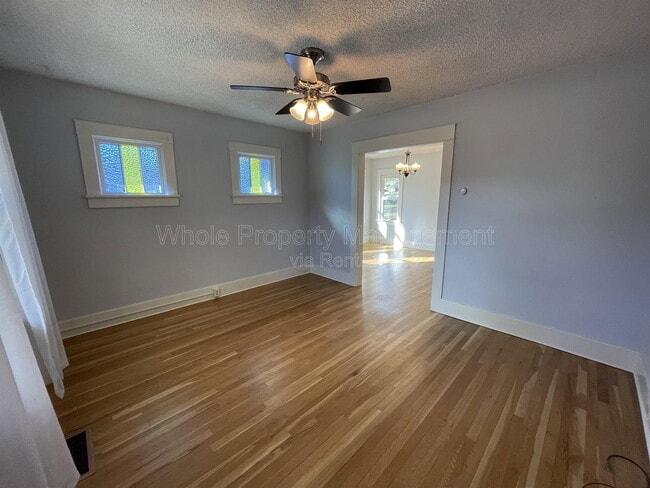 Building Photo - 4909 Beach Ct