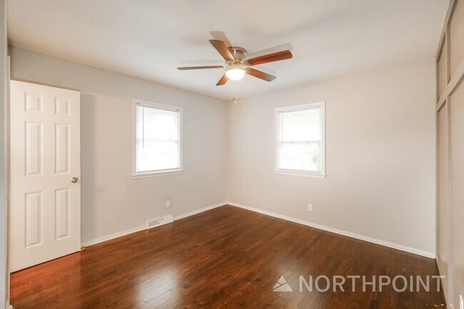 Building Photo - 3 BR/1.5BA | Newly Renovated Single Family Home | 2- Car Covered Parking | Gated backyard