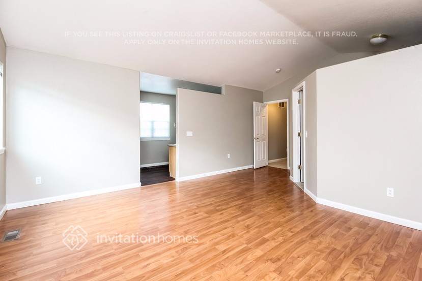 Building Photo - 3205 Oakes Mill Pl