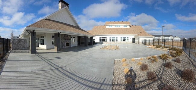 Building Photo - Spacious 4-Bedroom Home in Highly Sought-After Summerfield Community!