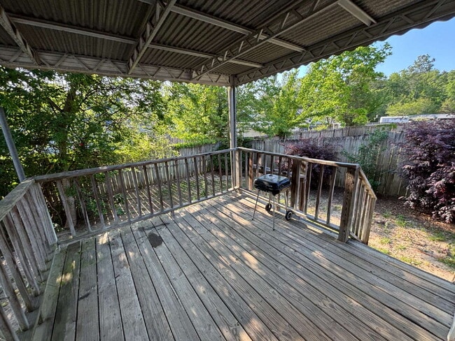 Building Photo - 165 Radford Cir