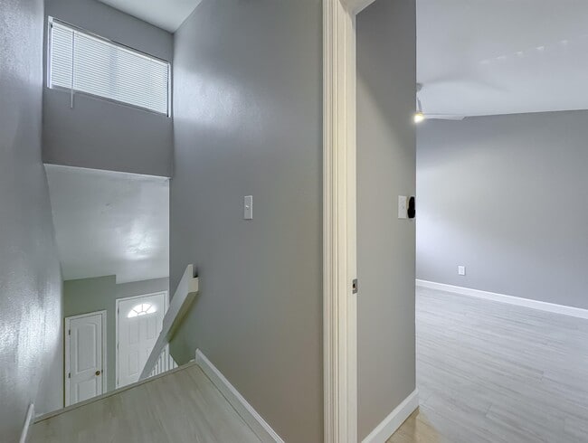 Building Photo - 2465 Talco Hills Dr
