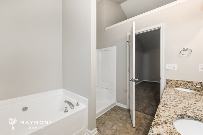 Building Photo - 2460 Miller Oaks Cir