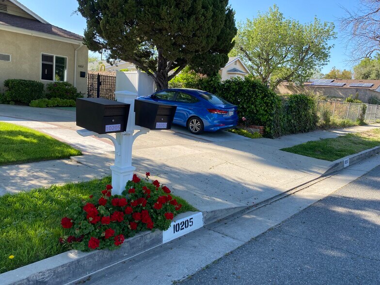 Private Parking Space - 10207 Louise Ave