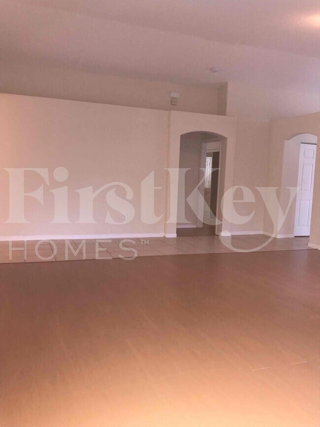 Building Photo - 2851 SW 193rd Terrace