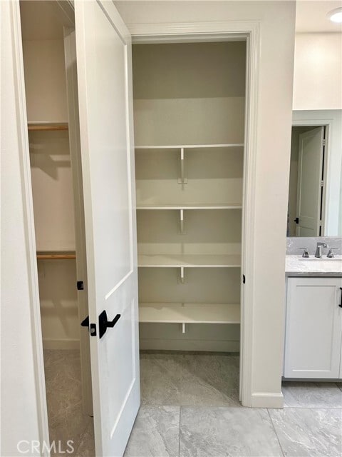 Building Photo - 12358 Primrose Ave