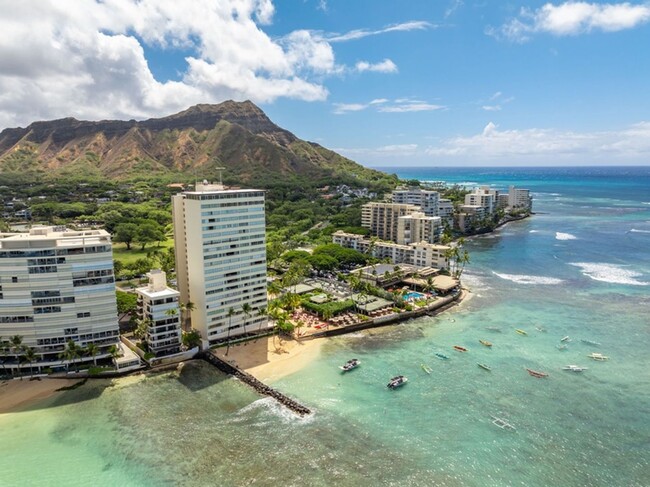 Building Photo - Colony Surf Luxe: Oceanfront 1BR w/ Diamon...