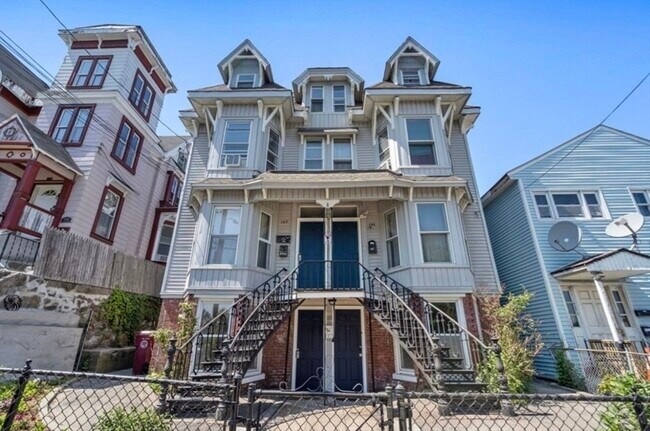 Building Photo - 155 Summer St