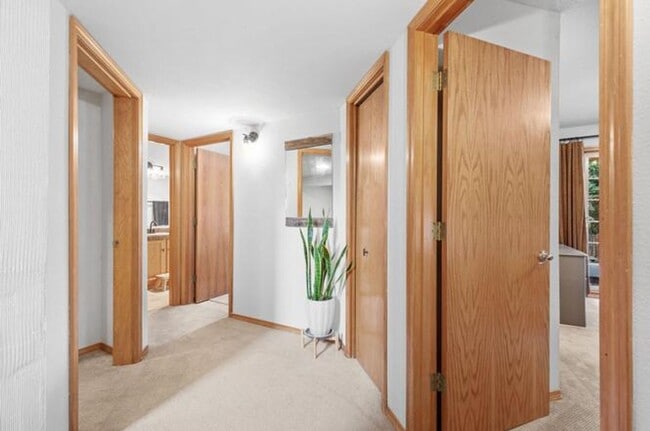 Building Photo - Three bedroom, 2.5 bath townhome