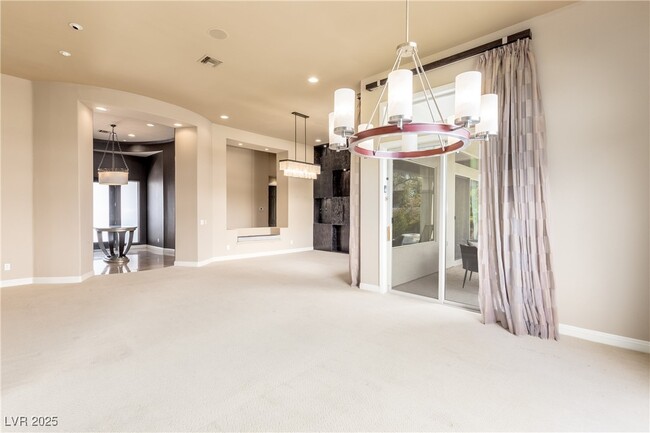 Building Photo - 34 Isleworth Dr