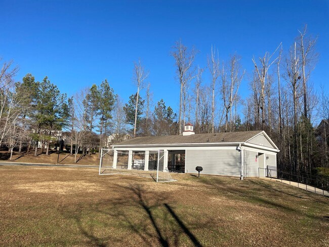 Building Photo - Updated 2  Bedroom, 2 Bath Condo  - Westwood Village at Charter Colony