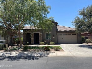 Building Photo - 2543 E Penedes Dr