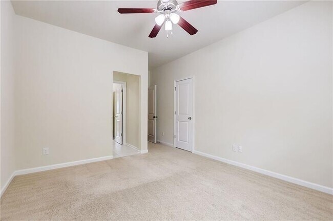 Building Photo - 2680 Ogden Trl