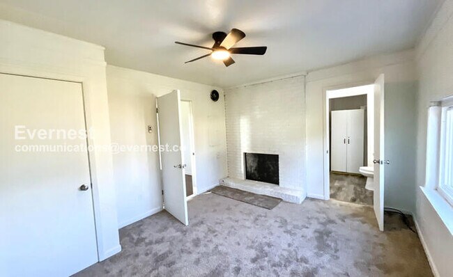 Building Photo - 15 Walker Ave