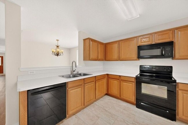 Building Photo - 12829 Pearson Dr