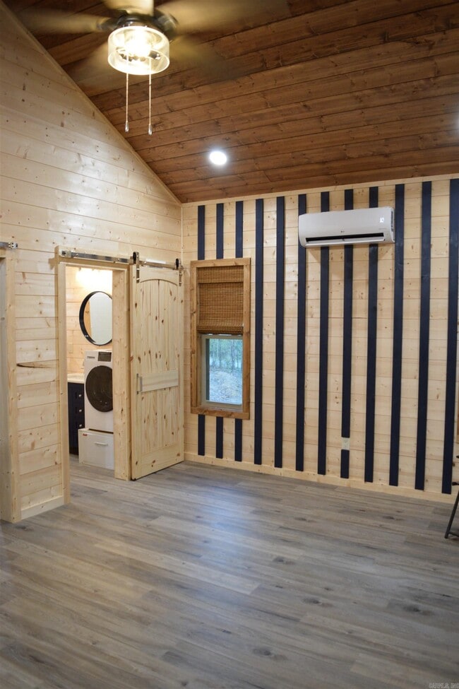 Building Photo - 86 Donham Dr