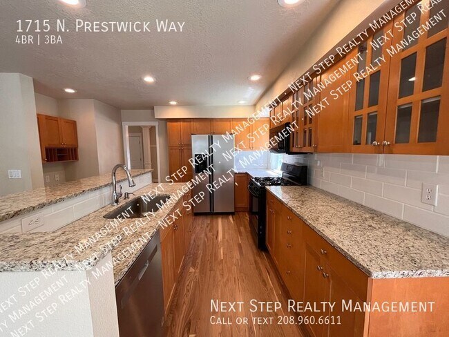 Building Photo - 1715 N Prestwick Way