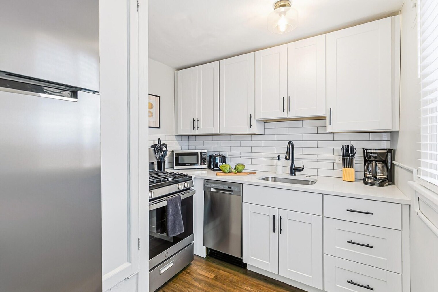 Building Photo - 1666 Detroit St