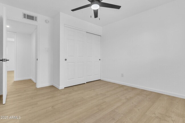 Building Photo - 931 S Toltec