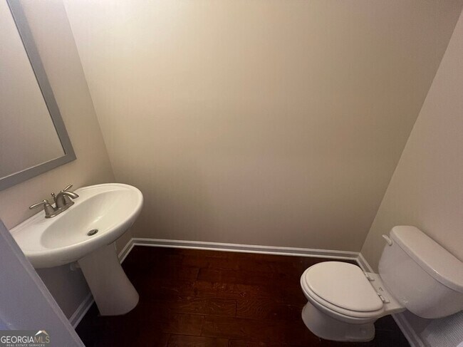 Building Photo - 130 Silver Peak Dr