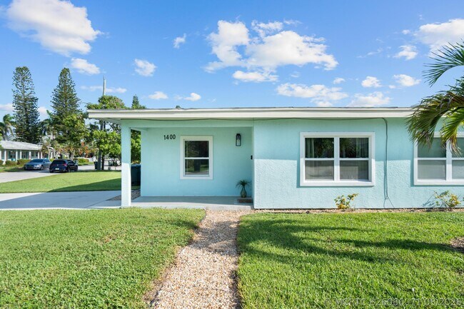 Building Photo - 1400 Binney Dr