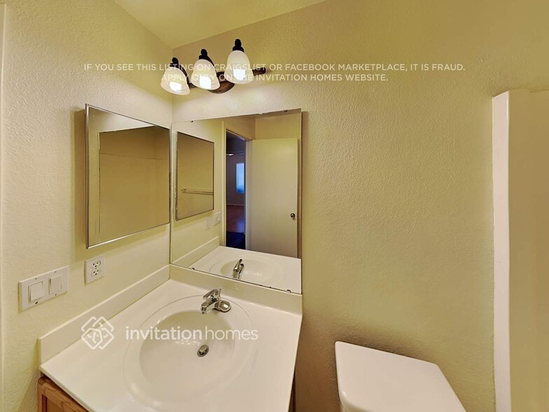 Building Photo - 24229 N 35th Dr