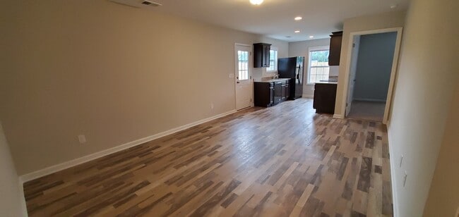 Building Photo - Regency Park Subdivision