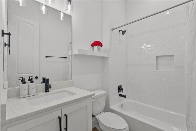 Building Photo - 266 Rd 66111