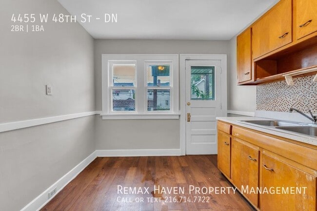 Building Photo - 4455 W 48th St