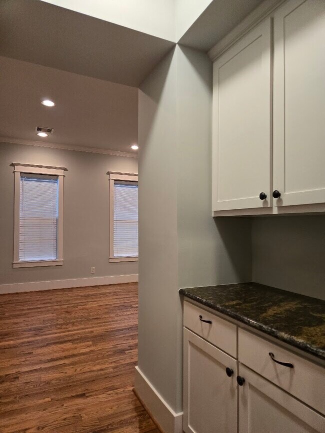 Building Photo - 4109 Allen St