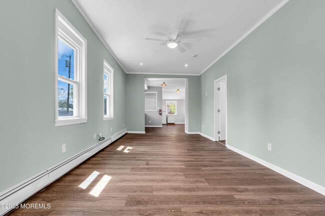 Building Photo - 41 Harding Ave