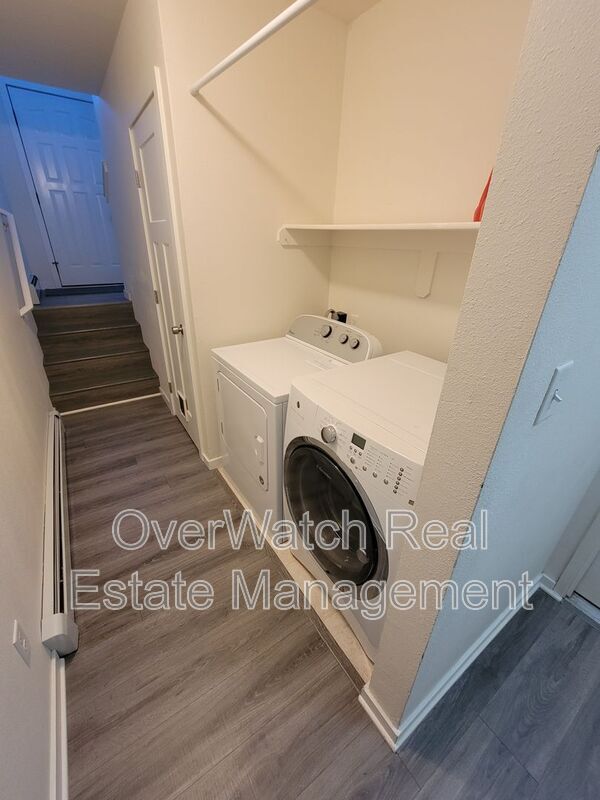 Building Photo - 3700 Carleton Ave