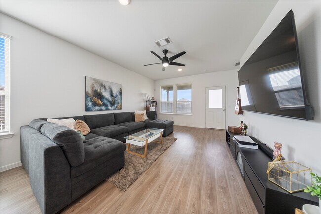 Building Photo - 21126 Coral Blossom Ln