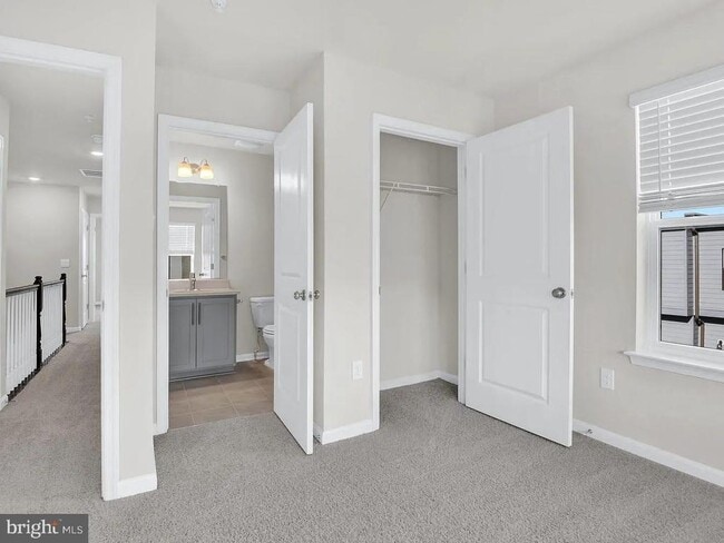 Building Photo - 723 Courier Ln