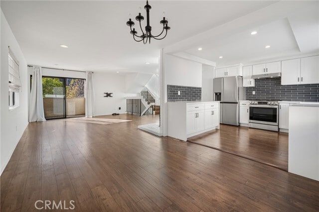 Building Photo - 5360 Las Virgenes Rd