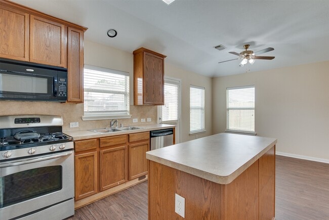 Building Photo - 19310 Golden Cactus Ln