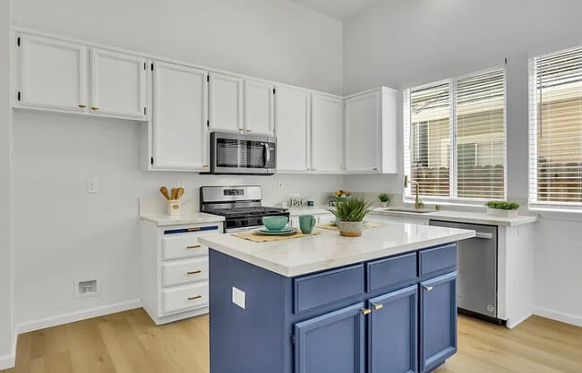 Building Photo - 9312 Caulfield Dr