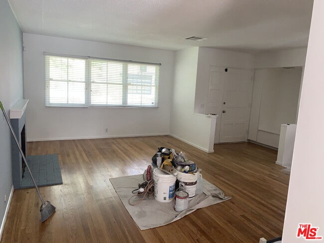 Building Photo - 2807 Glendon Ave